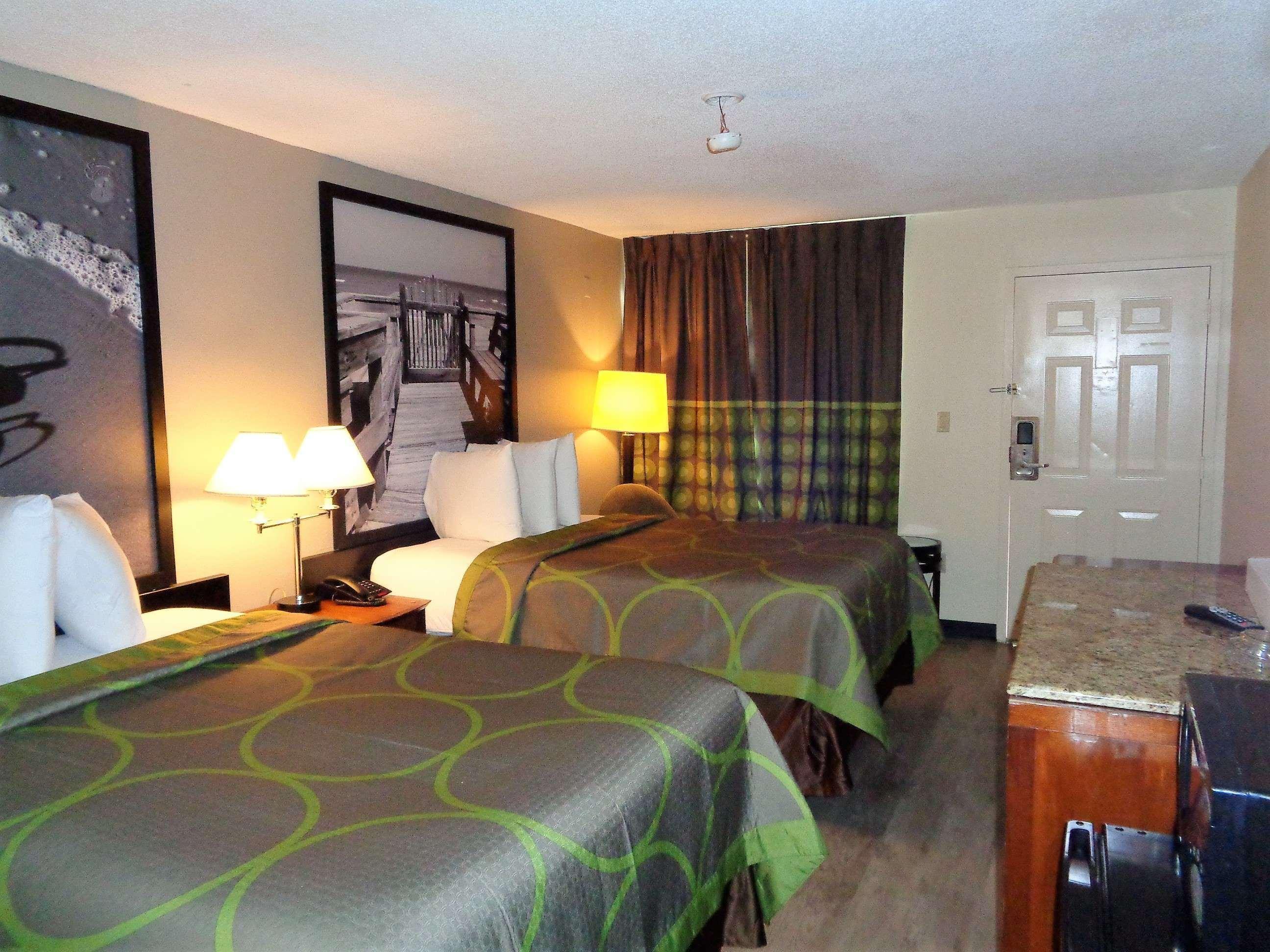 Мотель Super 8 By Wyndham Gulfport Biloxi Airport Экстерьер фото