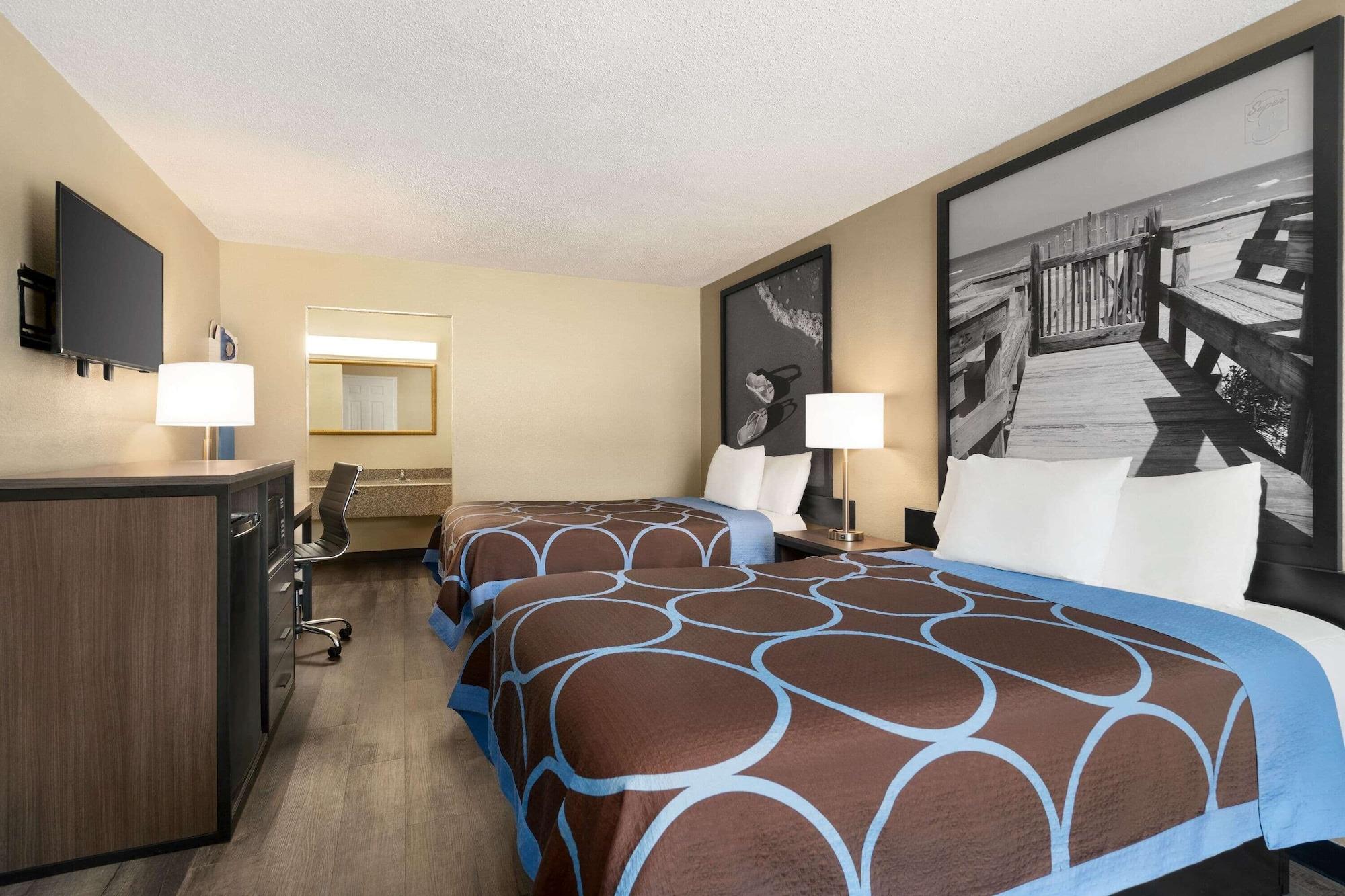 Мотель Super 8 By Wyndham Gulfport Biloxi Airport Экстерьер фото